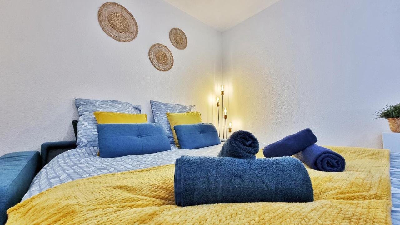Le Smart - Parking - Terrasse - Wifi - Mulhouse - Relax Bnb Pfastatt Bagian luar foto
