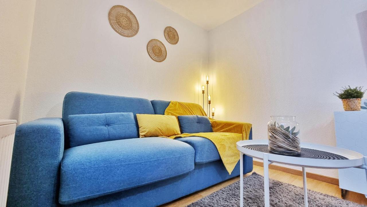 Le Smart - Parking - Terrasse - Wifi - Mulhouse - Relax Bnb Pfastatt Bagian luar foto