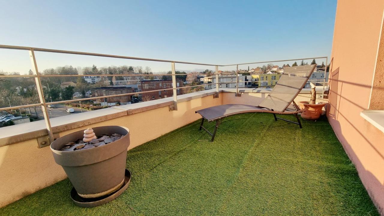 Le Smart - Parking - Terrasse - Wifi - Mulhouse - Relax Bnb Pfastatt Bagian luar foto