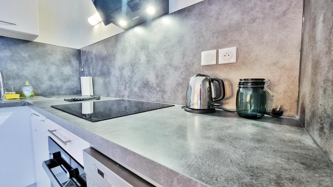 Le Smart - Parking - Terrasse - Wifi - Mulhouse - Relax Bnb Pfastatt Bagian luar foto