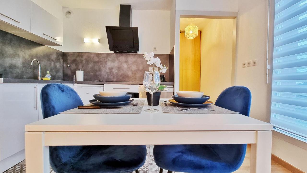 Le Smart - Parking - Terrasse - Wifi - Mulhouse - Relax Bnb Pfastatt Bagian luar foto