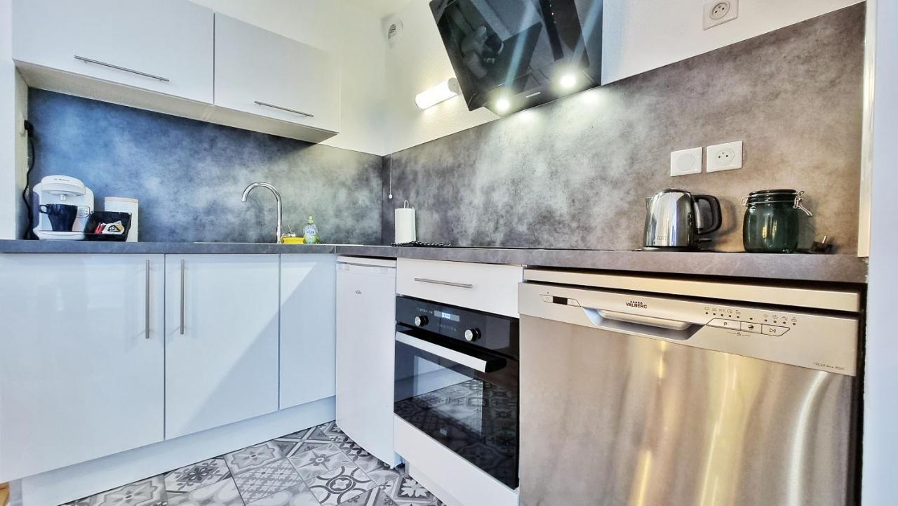 Le Smart - Parking - Terrasse - Wifi - Mulhouse - Relax Bnb Pfastatt Bagian luar foto